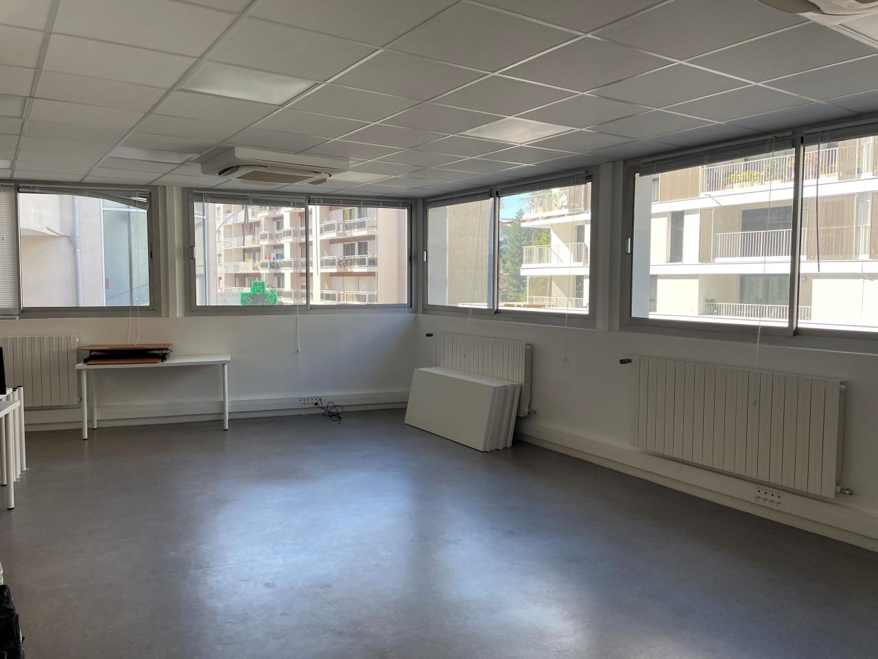 Bureau Annecy 140m² Location bureau Annecy Haute-Savoie OLBUR2423065 2